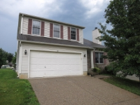 9810 River Trail Dr, Louisville, KY 40229 