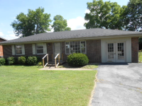 411 Linda Dr, Hopkinsville, KY 42240 
