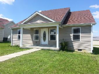 353 Village Dr, Berea, KY 40403 