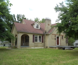 914 Pine St, Benton, KY 42025 