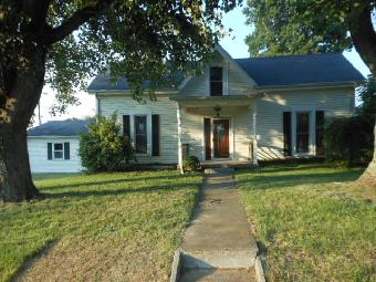 426 Cecil Avenue, Cecilia, KY 42724 