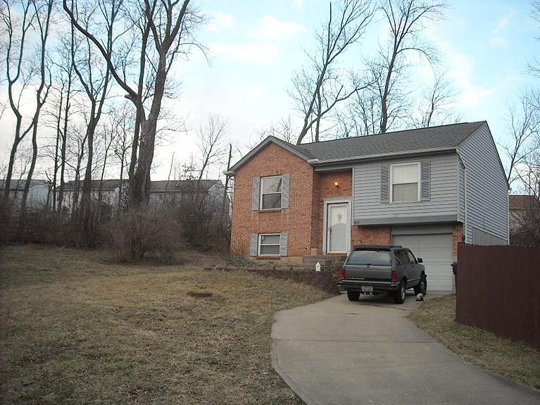 Woodchase Dr, Erlanger, KY 41018 