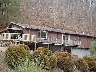 Carter Brock, Pineville, KY 40977 