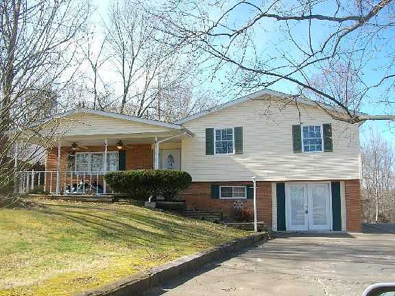 Floyd, Ashland, KY 41102 