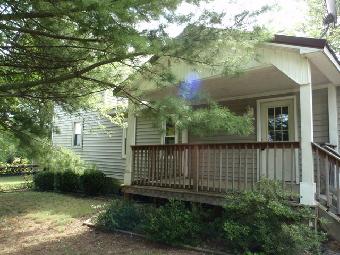 737 New Cut Rd, Campbellsburg, KY 40011 