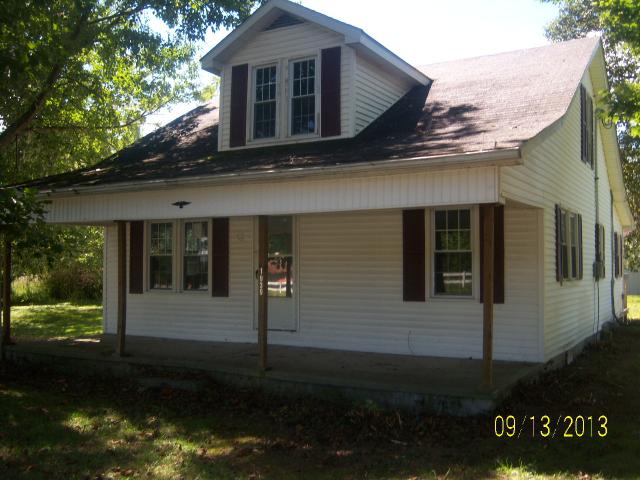 1939 W Steve Wariner Dr, Russell Springs, KY 42642 