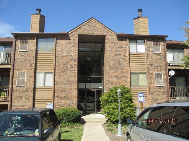 52 Woodland Hills Dr, Southgate, KY 41071 