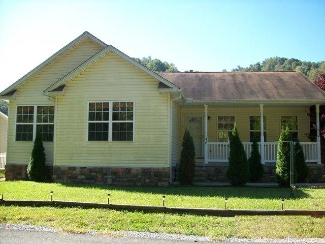 190 Hickory Hill, Belfry, KY 41514 