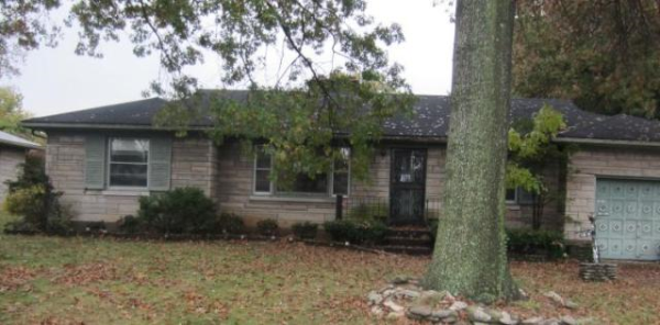 1818 Oerhrle Drive, Louisville, KY 40216 