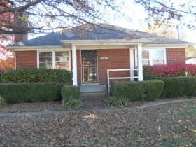 1854 Farnsley Road, Louisville, KY 40216 