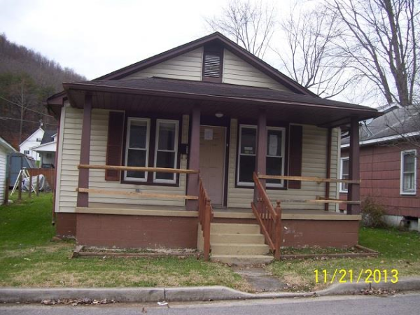 817 West First St, Morehead, KY 40351 