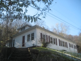 3500 Hickory St, Catlettsburg, KY 41129 