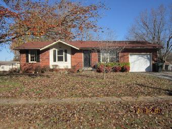 802 Hillcrest Dr, Hopkinsville, KY 42240 