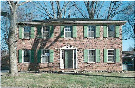 916 Springmont Dr, Hopkinsville, KY 42240 