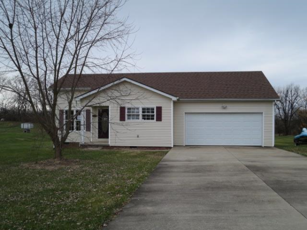 258 Creekwood Dr, Berea, KY 40403 