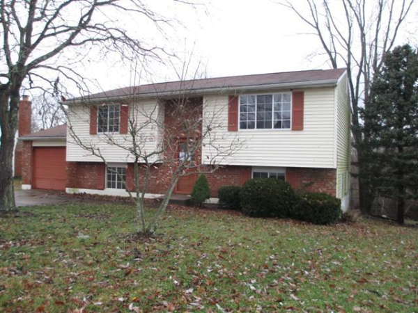 3040 Featherstone Dr, Burlington, KY 41005 