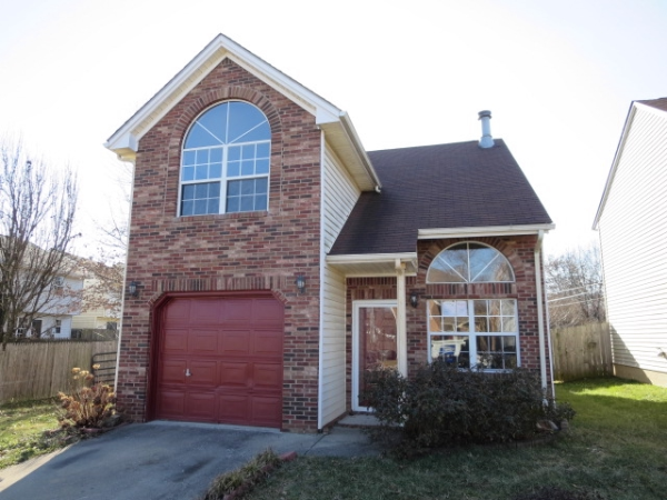 3933 Grassy Creek Dr, Lexington, KY 40514 