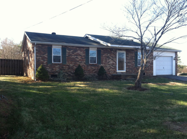 2302 Judy Ln, Ashland, KY 41102 