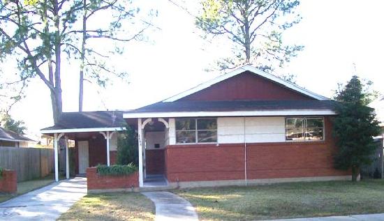 4668 Camelot Drive, New Orleans, LA 70127 