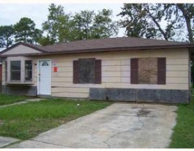 220 BISHOP DR, WESTWEGO, LA 70094 