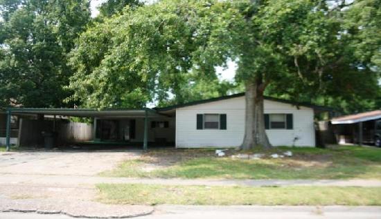 1213 Sage Drive, Lake Charles, LA 70607 