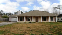 631 Labarre St, Mandeville, LA 70448 