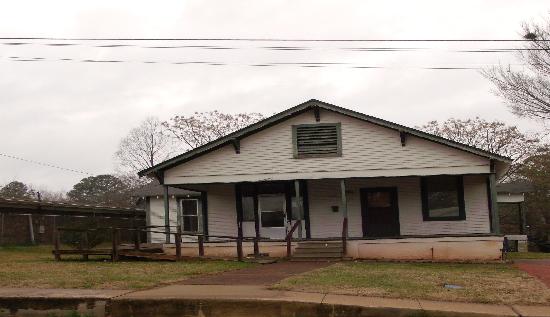136 Boyd Street, Natchitoches, LA 71457 