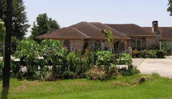 1019 Orange Grove Drive, New Iberia, LA 70560 