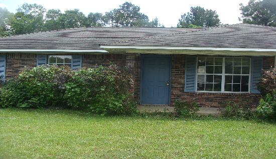638 13th Ave, Glenmora, LA 71433 