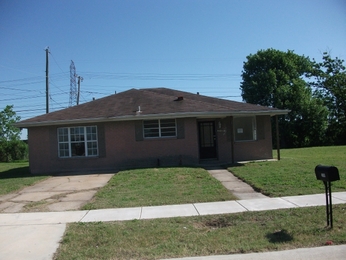 2109 Benjamin St, Arabi, LA 70032 