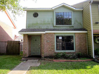 2332 Oxford Pl, Gretna, LA 70056 