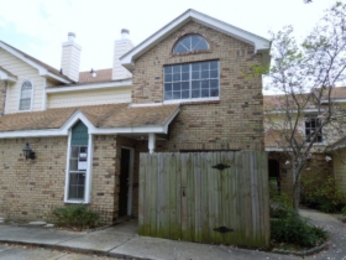 2006 Greenspoint Dr, New Orleans, LA 70114 