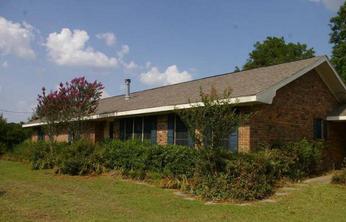 438 St James Ave, Opelousas, LA 70570 