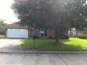 544 Foxwood Ln, Laplace, LA 70068 