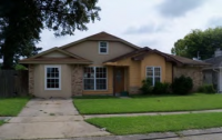 57 Duffy St, Westwego, LA 70094 
