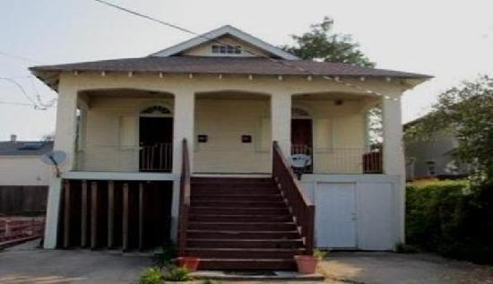 6127 -2 Magnolia St, New Orleans, LA 70118 