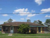 5800 Segnette Dr, Marrero, LA 70072 