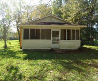 655 S 1st St, Ponchatoula, LA 70454 