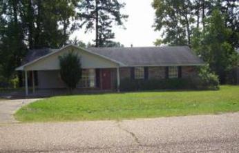 213 Conly Dr, Pineville, LA 71360 