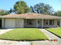 7651 Sandy Cove Dr, New Orleans, LA 70128 