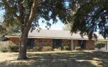 1305 E Holly Hill Circle, Westlake, LA 70669 