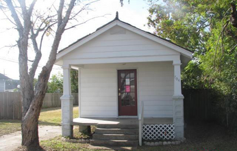 704 Estalote Ave, Harvey, LA 70058 