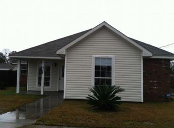 1214 S Hempshire Av, Gonzales, LA 70737 