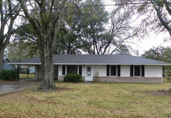 2112 Linda Dr, Westlake, LA 70669 