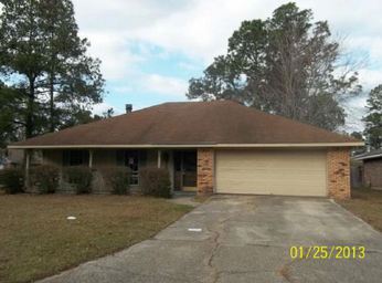 200 Lake Tahoe Dr, Slidell, LA 70461 