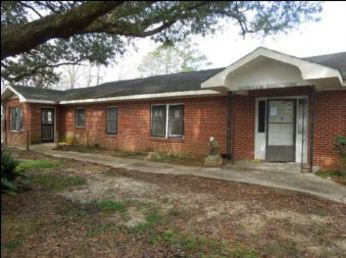 20195 Cir Dr, Livingston, LA 70754 