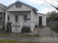 433 Diana St, New Orleans, LA 70114 
