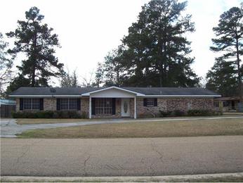 300 Sunny Hill Dr, Pineville, LA 71360 