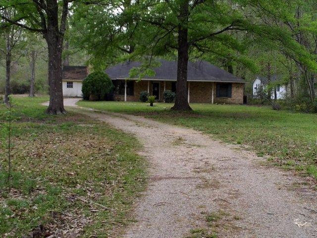 31833 Lawrence St, Denham Springs, LA 70726 