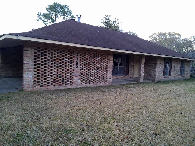2555 N Magnolia Dr, Baker, LA 70714 
